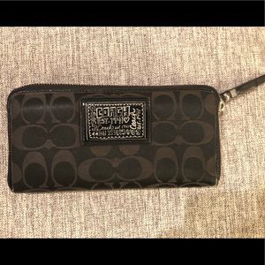 Coach Women’s Accordion Wallet